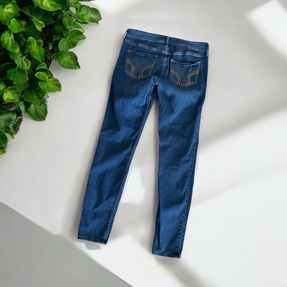 Hollister Denim Jeans Size 7 Regular Waist 28 Length 29 - Picture 3 of 9